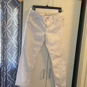 White House Black Market White Jeans Cropped, Size 2 Only used One Time